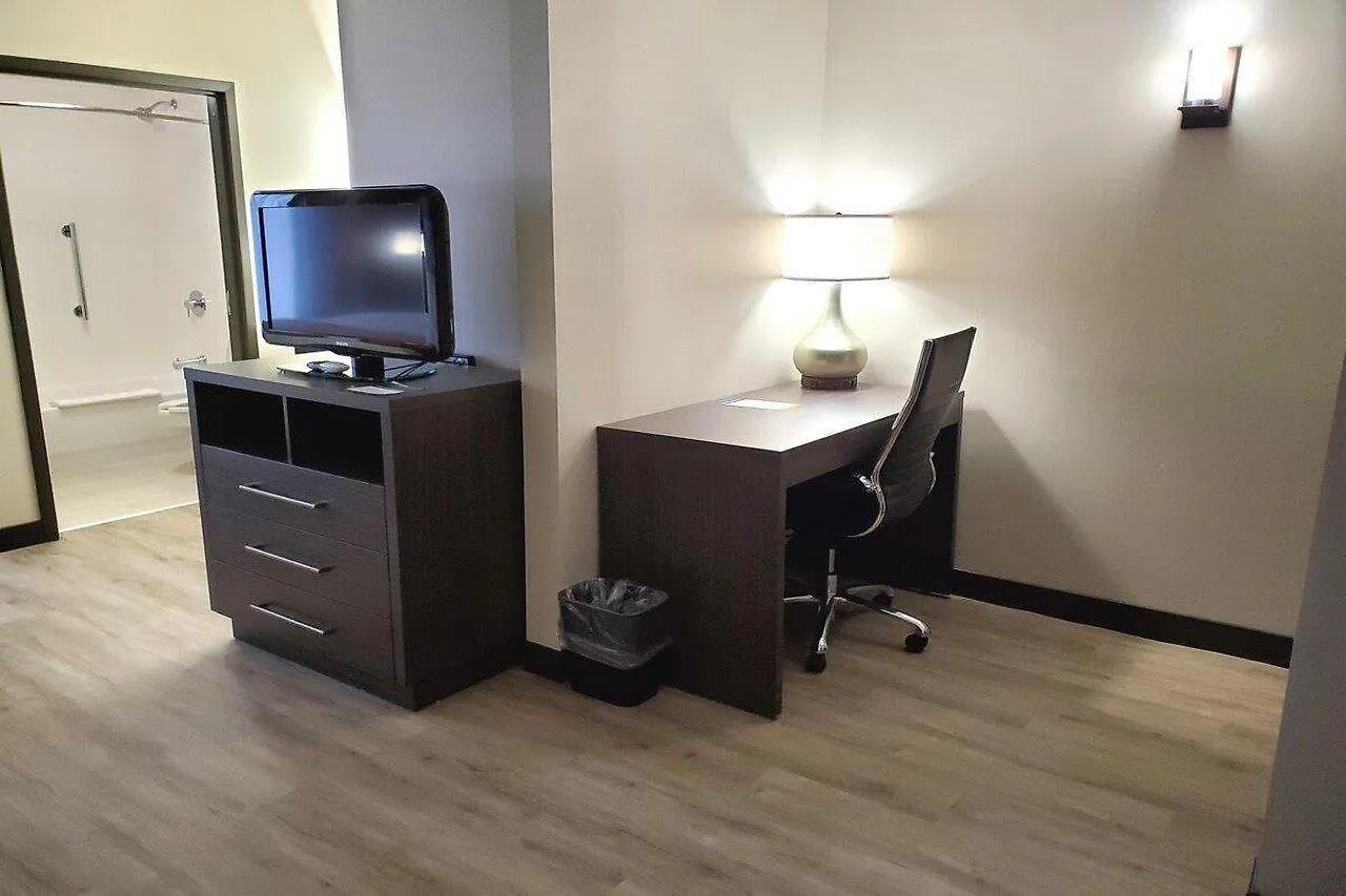 Comfort Suites Northlake Charlotte Hotel