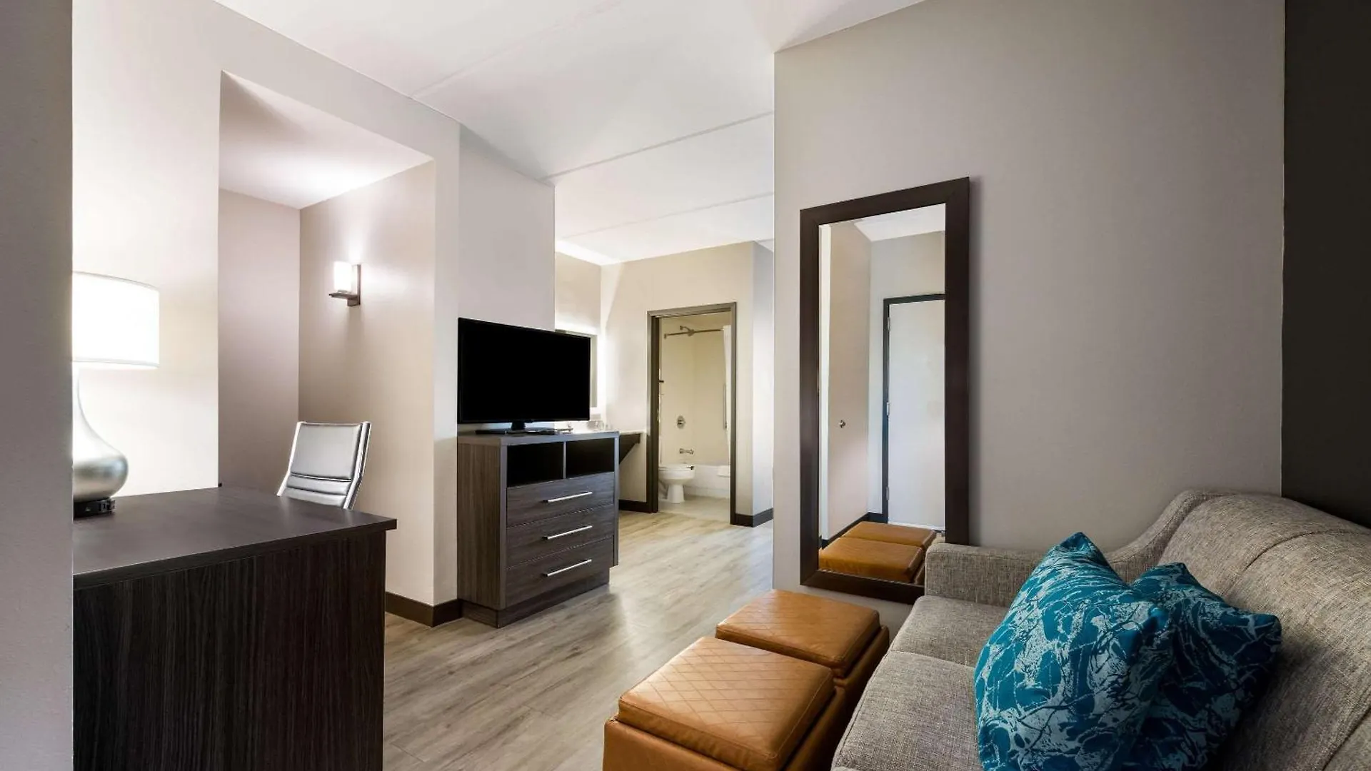 Comfort Suites Northlake Charlotte Hotel