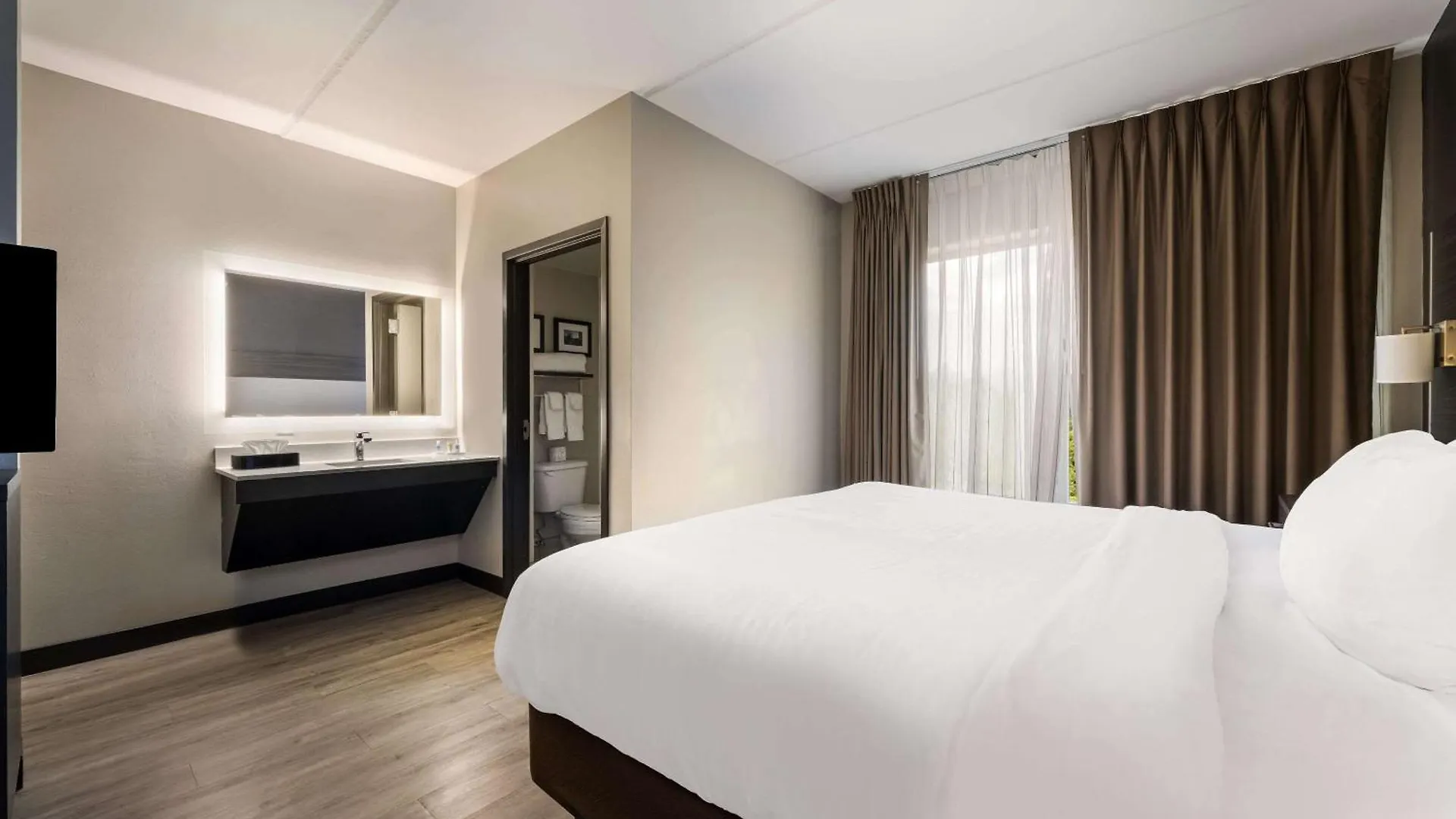 Comfort Suites Northlake Charlotte