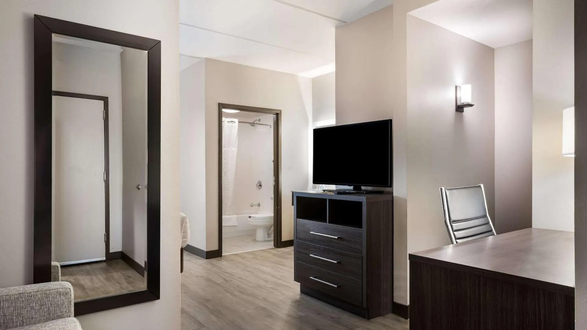 Comfort Suites Northlake Charlotte Hotel